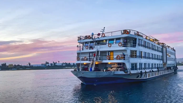Deluxe Nile Cruises