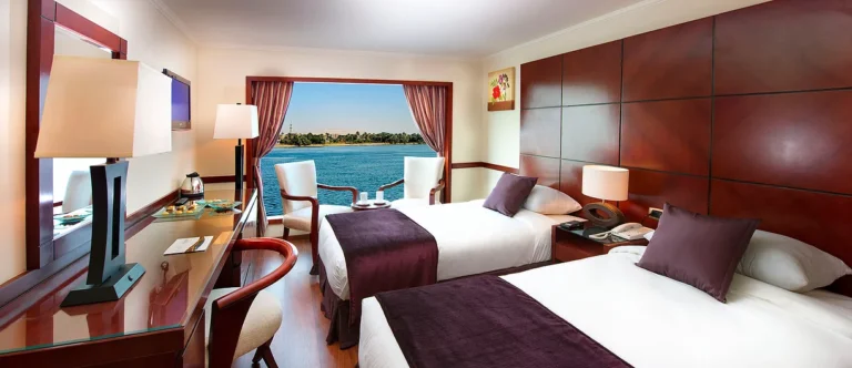 Twin cabin with Nile view window on the Amwaj Living Stone