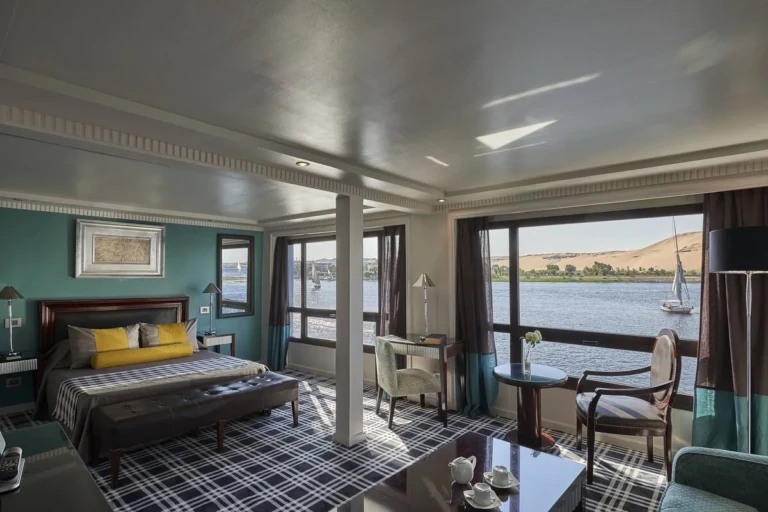 Sun Ray suite with double bed and wide Nile windows