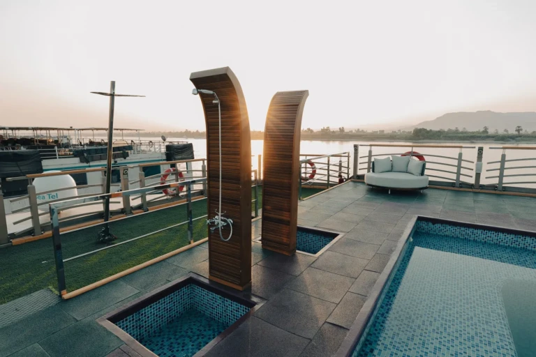 Outdoor showers beside the plunge pools on the Nebu sun deck