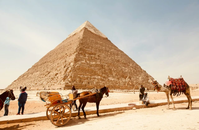 All pyramids in Giza