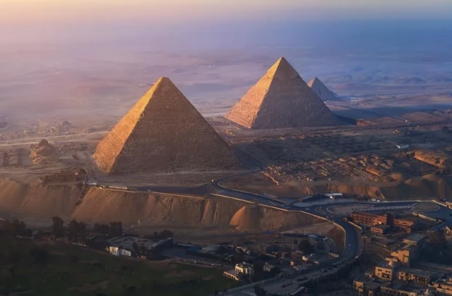 Overnight Cairo Trip from Hurghada by Plane: Giza & Coptic Cairo