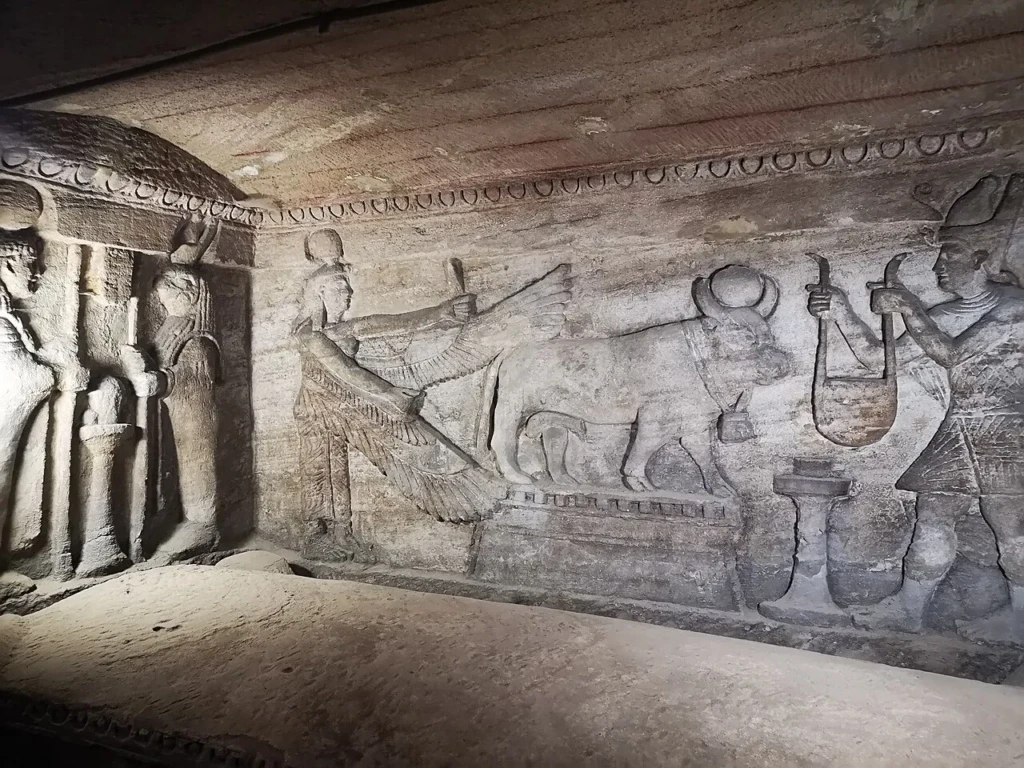 Catacombs of Kom El Shoqafa, Alexandria