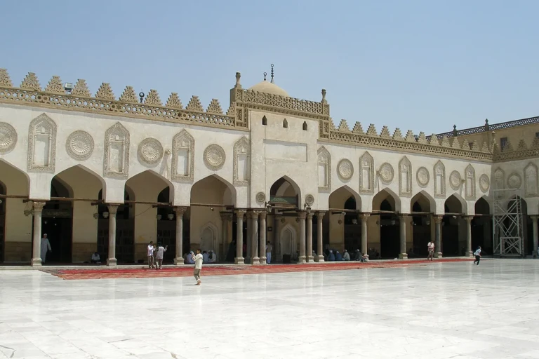 Al-Azhar Mosque, Cairo: History, Dress Code & Visiting Tips