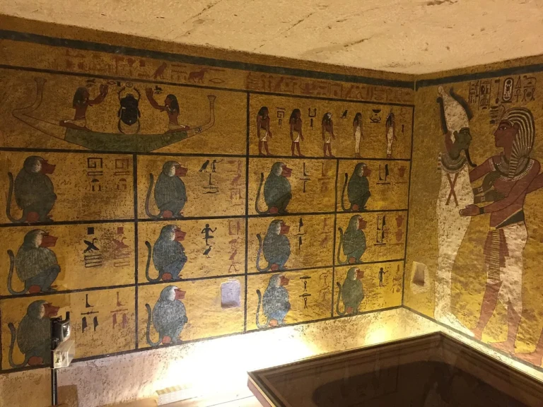 Tutankhamun’s Tomb (KV62): What You See Inside & Is It Worth It?
